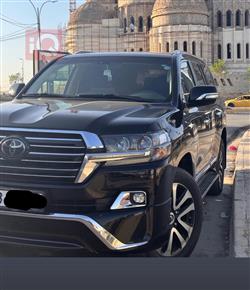 تۆیۆتا لاند کروزەر